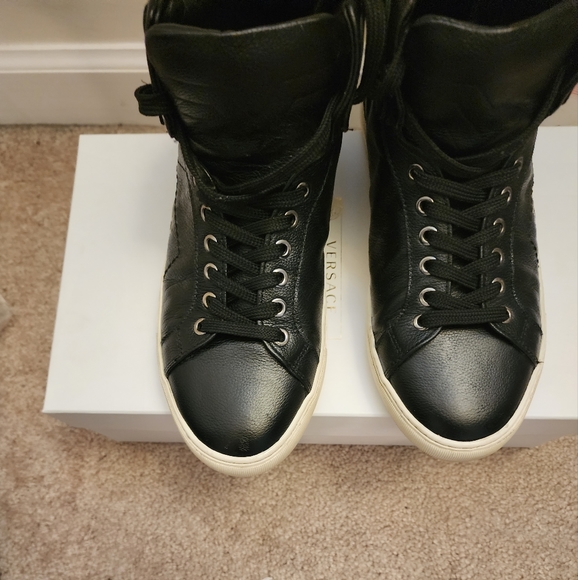 Versace collection! - Picture 2 of 5